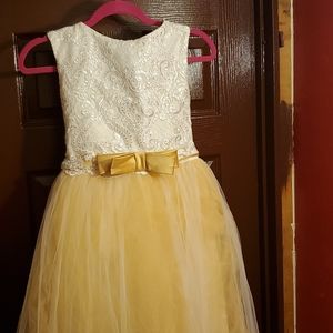 Girl dress size 10